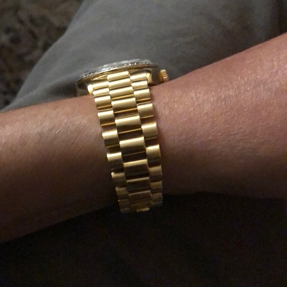 Rolex. Price not negotiable - Picture 5 of 5